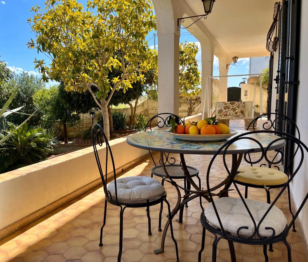 Villa Letizia Rooms & Apartments Noto Dış mekan fotoğraf